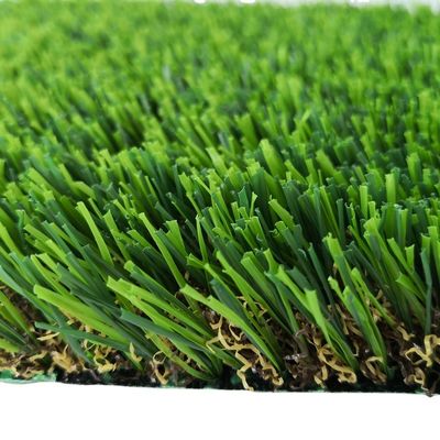 16800 đan/m2 mật độ màu xanh lá cây hình U Cỏ tổng hợp với Dtex cao và màu xanh lá cây