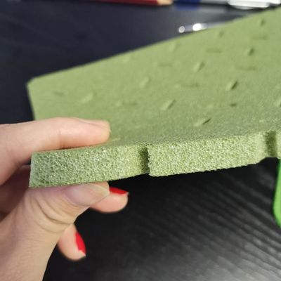 XPE Shock Pad cho cỏ cỏ nhân tạo để đáp ứng yêu cầu của khách hàng
